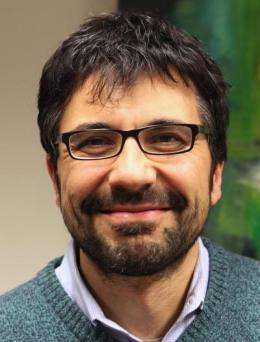 Tufts biomedical engineer Fiorenzo Omenetto named Guggenheim Fellow
