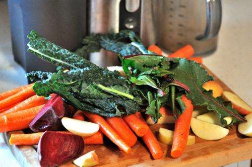 Health Check: The low-down on eating vs juicing fruit and veg