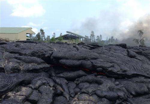 Hawaii volcano lava breaking out at three spots
