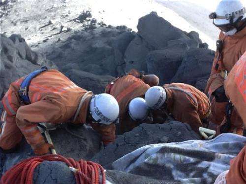 Japan police: Volcanic rocks killed most victims