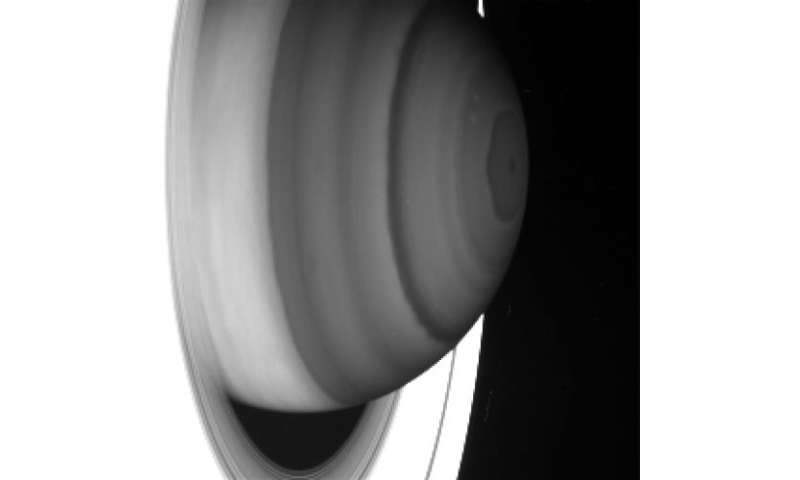 Saturn-circling Cassini spacecraft plumbs Titan’s seas next week