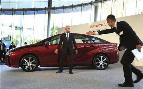 Toyota to start sales of fuel cell car next month