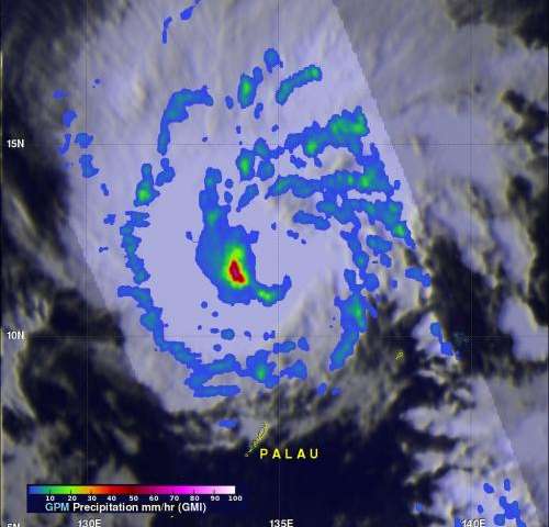 Satellite sees heavy rain in Tropical Storm Mekkhala on its approach to Philippines