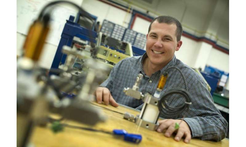 UT Arlington electrical engineer's research pushing batteries to their limits