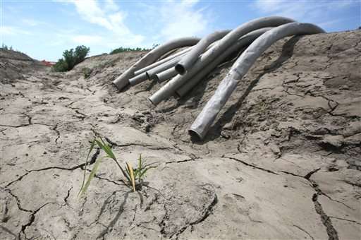 Drought-ridden California faces decision on new water cuts
