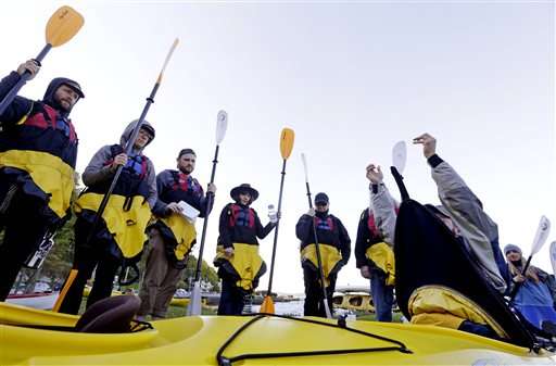 In Seattle, 'kayaktivists' take on Arctic oil drilling