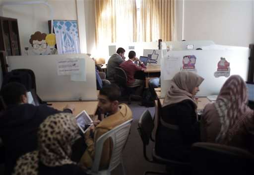 In war-torn Gaza, a tiny high-tech sector emerges