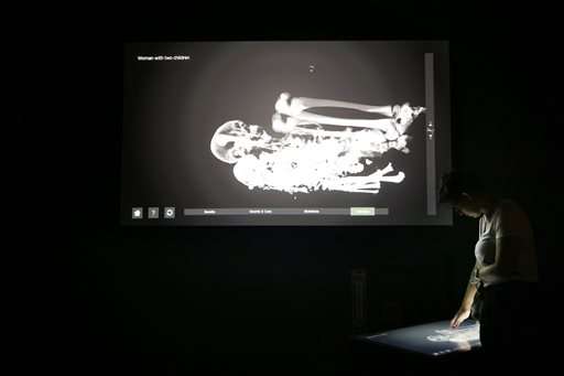 Exhibit's CT-scanned mummies give new look at old world