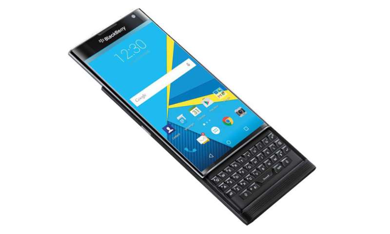 Review Blackberry S Keyboard Not Enough To Make It Stand Out In