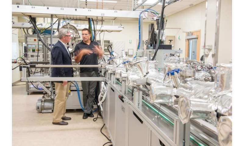 New Argonne centers connect business with energy storage, nanotechnology research