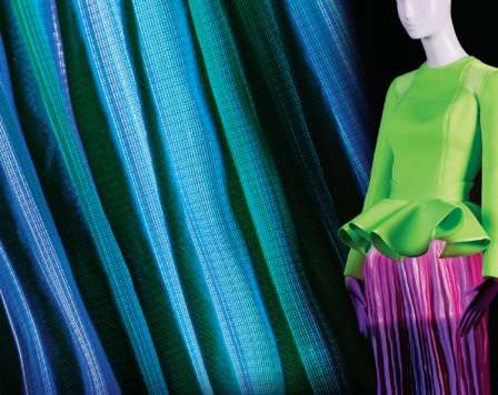 Smart illumative polymeric optical fibre (POF) textiles