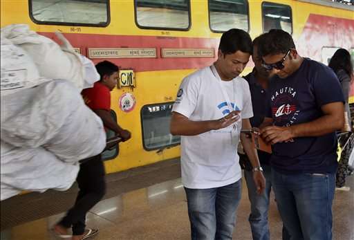 Mumbai travelers log on as Google starts train station Wi-Fi