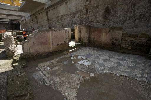 Rome metro line runs into Roman barracks and burial ground