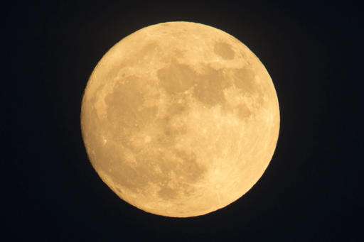 Chinese treated to clear views of another supermoon