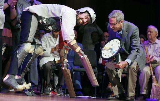 Scholars who studied liars, put pants on rats win Ig Nobels