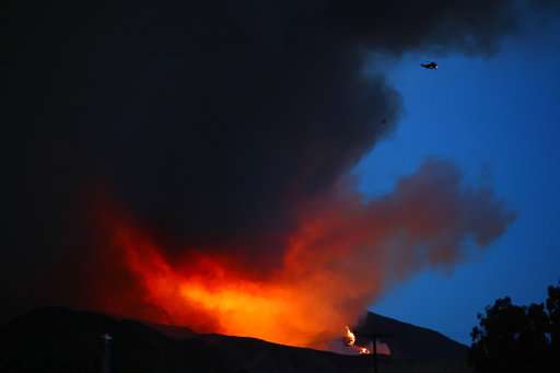 Wildfire destroys mobile homes in California retirement park