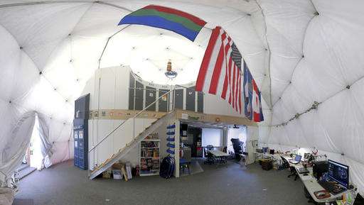 Freeze-dried food and 1 bathroom: 6 simulate Mars in dome