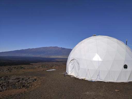 Freeze-dried food and 1 bathroom: 6 simulate Mars in dome