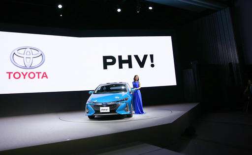 Toyota hopes revamped plug-in sells better than first model