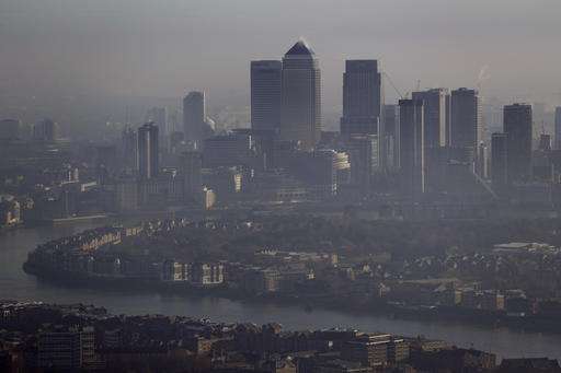 London mayor issues health alert over air pollution