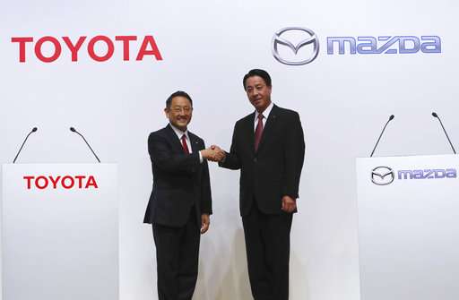 Toyota, Mazda plan $1.6 billion US plant, to partner in EVs (Update)