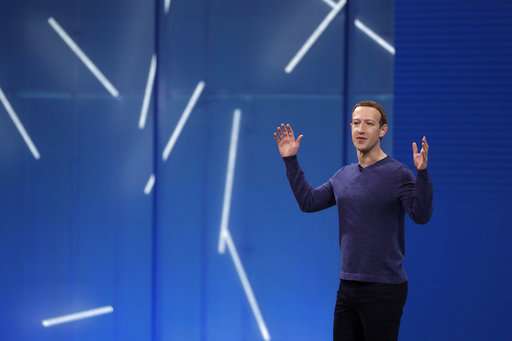Zuckerberg kicks off Facebook conference, offers no apology