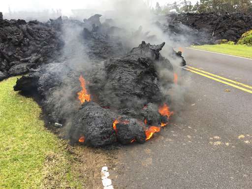 Some calming of Hawaii volcano, but scientists remain wary