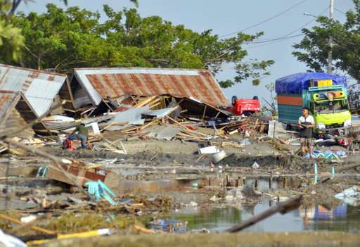 Indonesia tsunami death toll nears 400, expected to rise