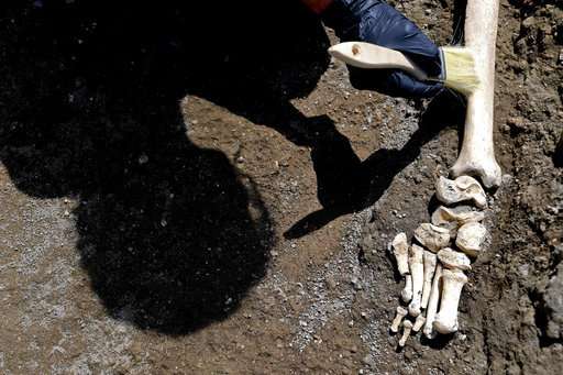 Pompeii: New find shows man crushed trying to flee eruption