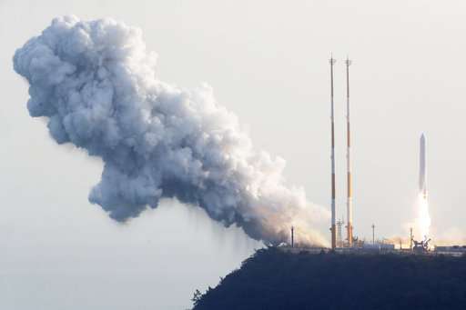 S. Korea conducts successful rocket engine test