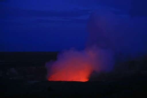 Hawaii volcano could spew boulders the size of refrigerators