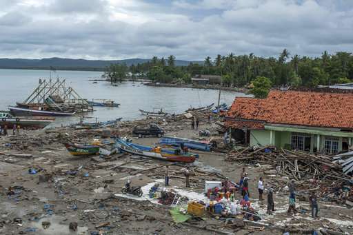 Death toll climbs past 370 in Indonesian tsunami disaster