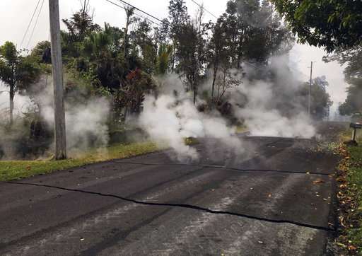 New volcanic lava fissure in Hawaii prompts more evacuations