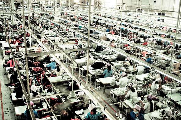 how much does nike pay its factory workers 2018
