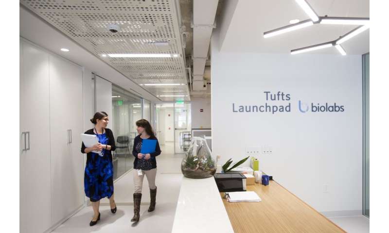 Tufts University and BioLabs open coworking laboratory space for life sciences innovators