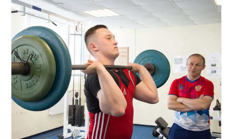 Russian scientists have developed a model of individual training for weightlifters
