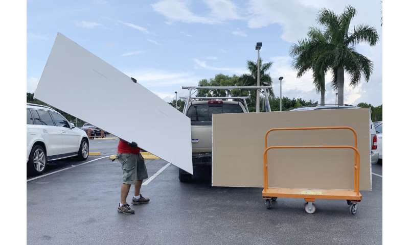 Florida waits: Hurricane Dorian is looking increasingly dire