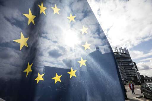EU parliament backs copyright bill targeting US tech giants