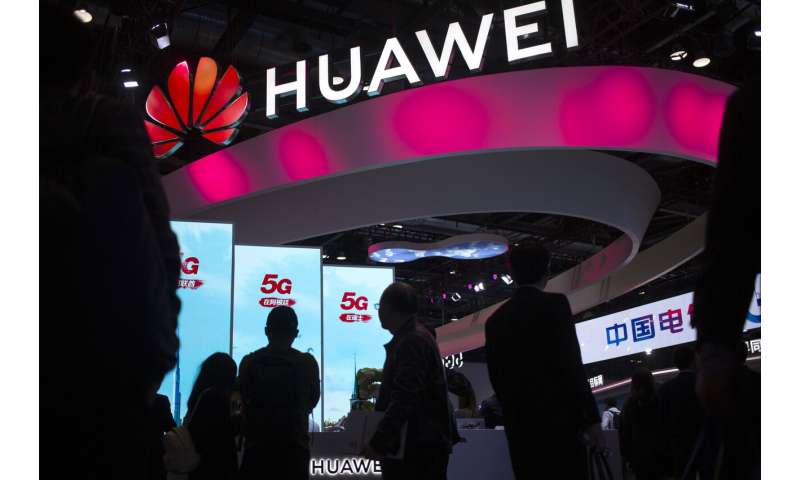 Huawei asks court to throw out US telecom funds ban