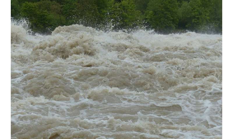 flood river