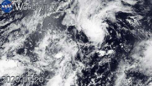 NASA's tracking Hawaii-bound Major Hurricane Douglas