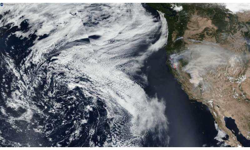 Winds of change move western smoke into the Pacific