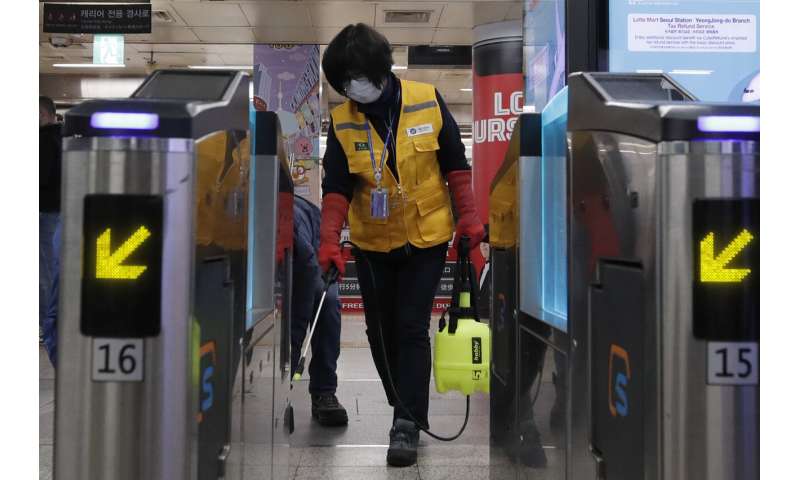 S. Korea hunts sick beds as West braces for long virus fight