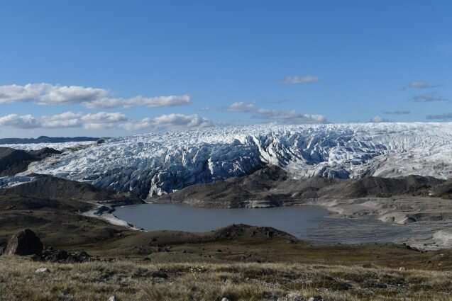 Scientists have discovered an ancient lake bed deep in the Greenland ice