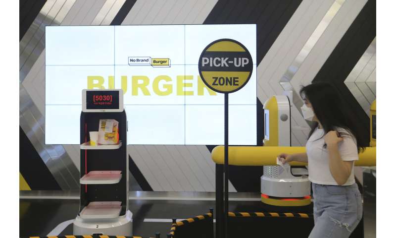 AI Robots serve restaurant customers in South Korea