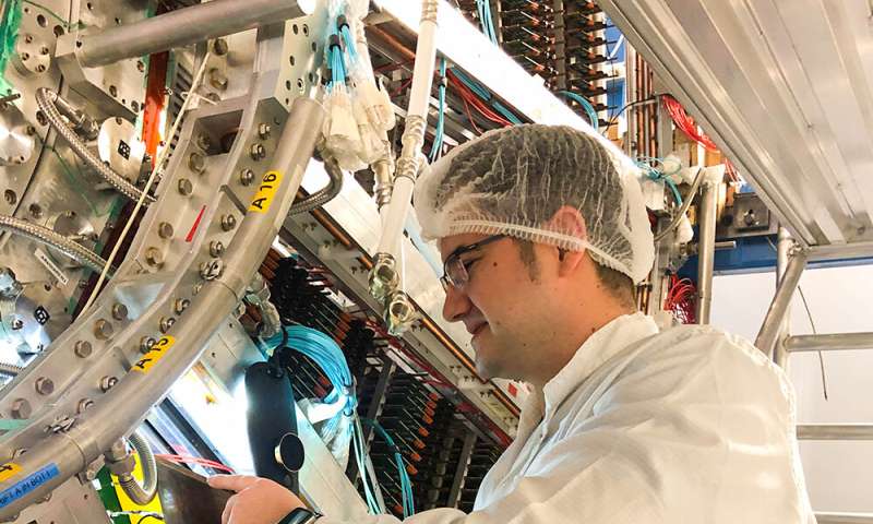 Major upgrades of particle detectors and electronics prepare CERN experiment to stream a data tsunami