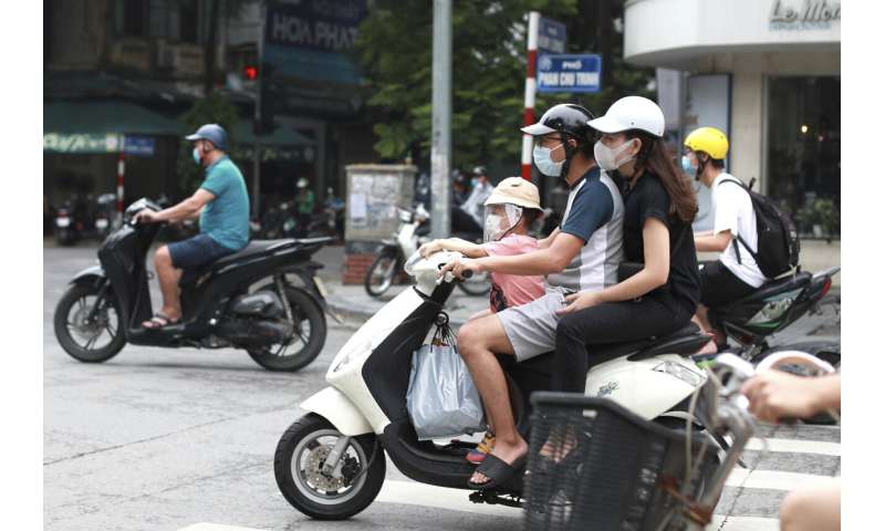 Vietnam confirms 21 more cases in new virus outbreak