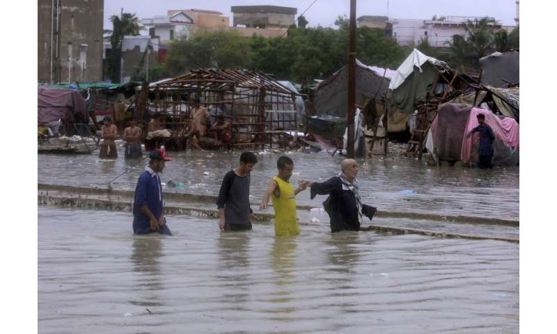 3 days of rains in Pakistan kill 90, disrupt life in Karachi