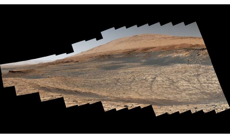 Curiosity Mars rover's summer road trip has begun