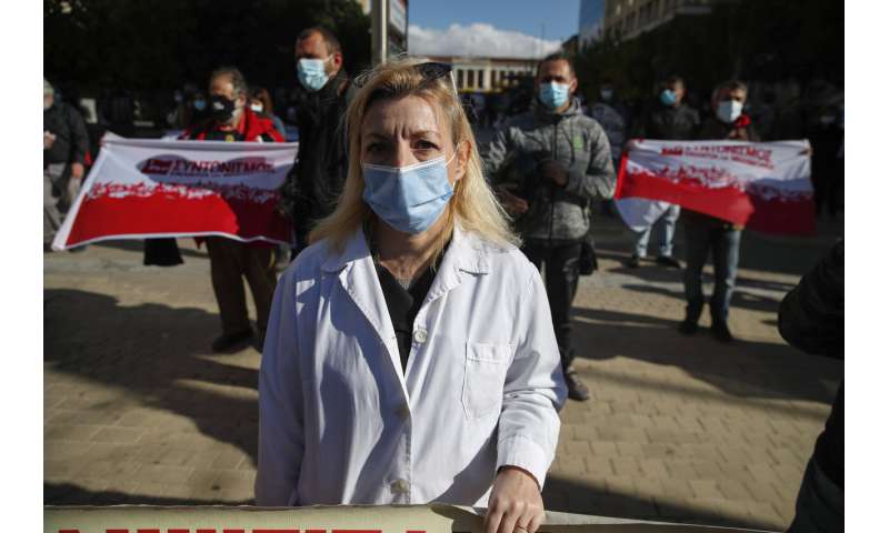 Greece extends coronavirus lockdown by a week